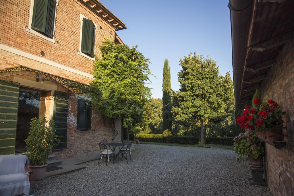 Agriturismo Sant'Alfredo Monteroni dʼArbia Buitenkant foto